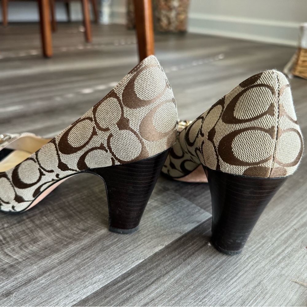 🤎😍COACH Shabby Chic Heels - Picture 7 of 11